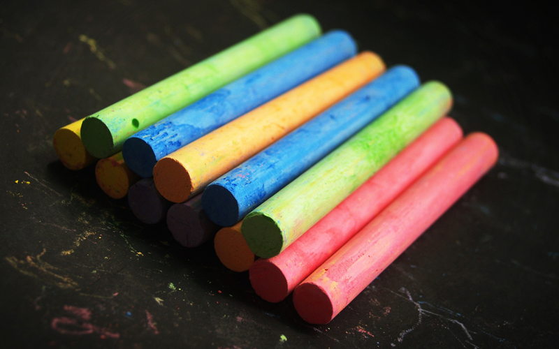 Chalk of varying colours